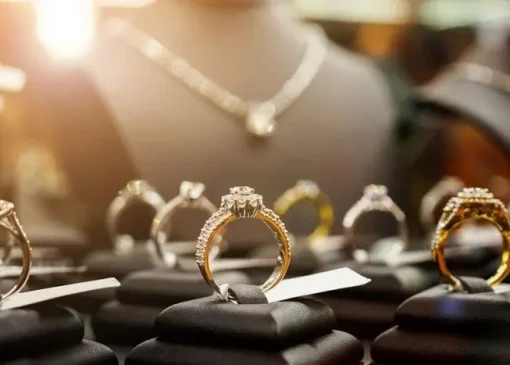 قیمت طلا سر به فلک زد + جدول (۸ تیر)