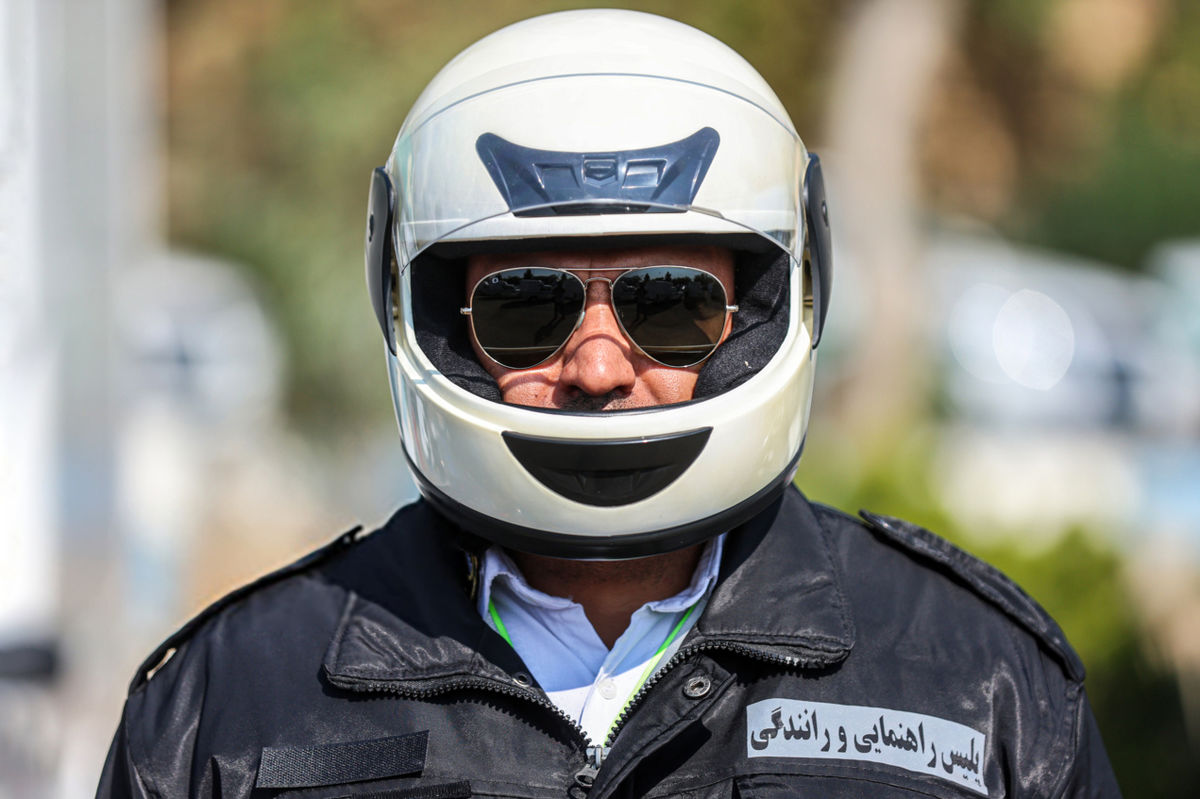 اقدام خشونتآمیز علیه مامور پلیس راه در مشهد اقدام خشونتآمیز علیه مامور پلیس راه در مشهد