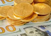 بیت‌کوین یا طلا؟ کدام‌یک در بحران‌های اقتصادی انتخاب هوشمندانه‌تری است؟