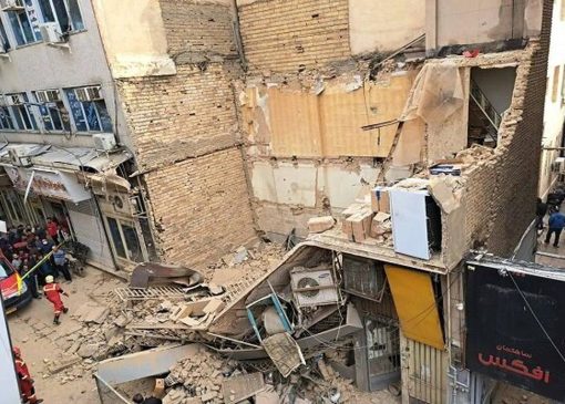 ریزش تالار متروکه در شهرک ولیعصر؛ هیچ مصدومی نداشت