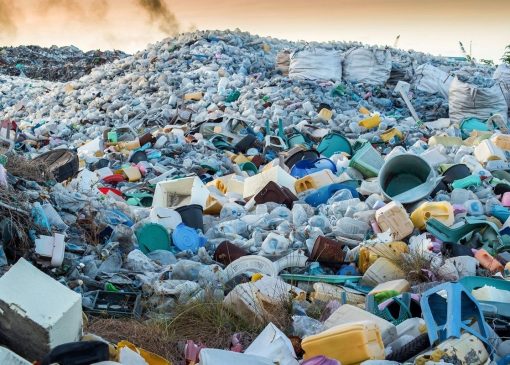 فروپاشی جهانی «پیمان پلاستیک»