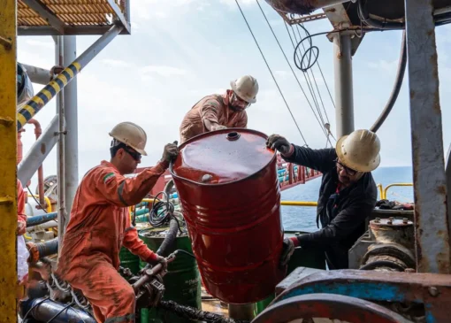 گزارش جدید آژانس بین‌المللی انرژی درباره نفت ایران