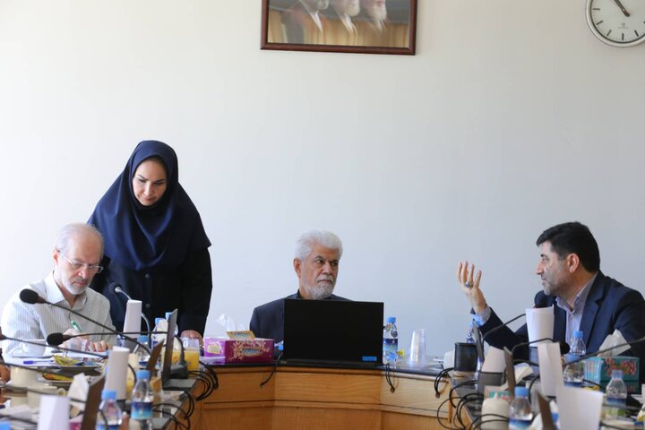 بررسی اثرات جنگ بر امنیت غذایی در نشست فرهنگستان علوم پزشکی بررسی اثرات جنگ بر امنیت غذایی در نشست فرهنگستان علوم پزشکی