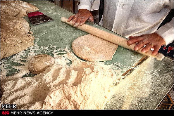 برنامه سازمان غذا و دارو برای حذف آرد سفید برنامه سازمان غذا و دارو برای حذف آرد سفید