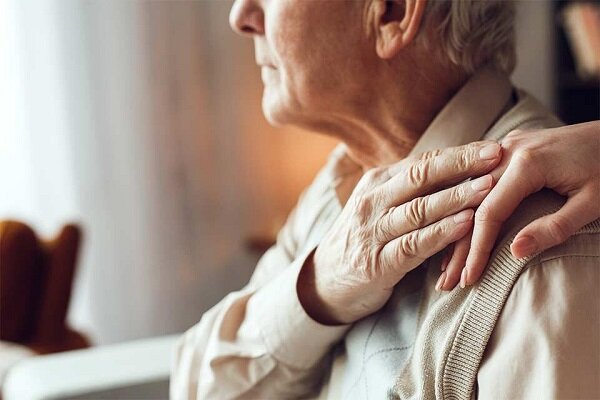 روز جهانی آلزایمر؛ از شناخت علائم تا تمرینهای تقویت حافظه روز جهانی آلزایمر؛ از شناخت علائم تا تمرینهای تقویت حافظه