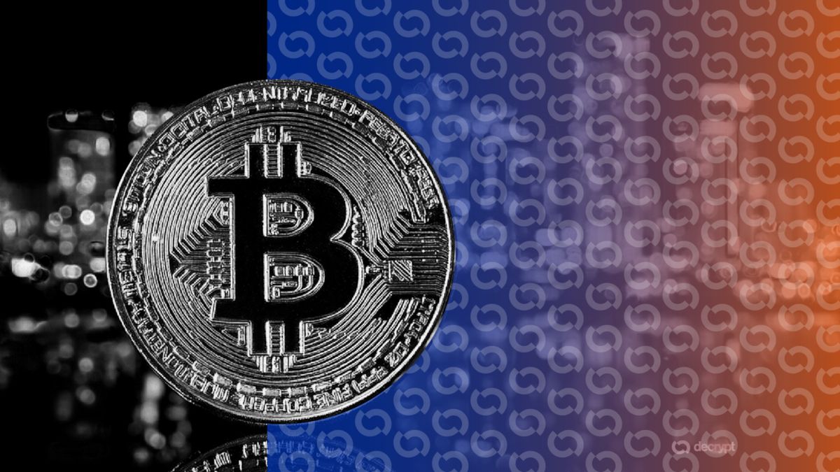 فشردهشدن قیمت بیت کوین در کانال ۸۴ هزار دلار؛ تارگت بعدی چیست؟ فشردهشدن قیمت بیت کوین در کانال ۸۴ هزار دلار؛ تارگت بعدی چیست؟